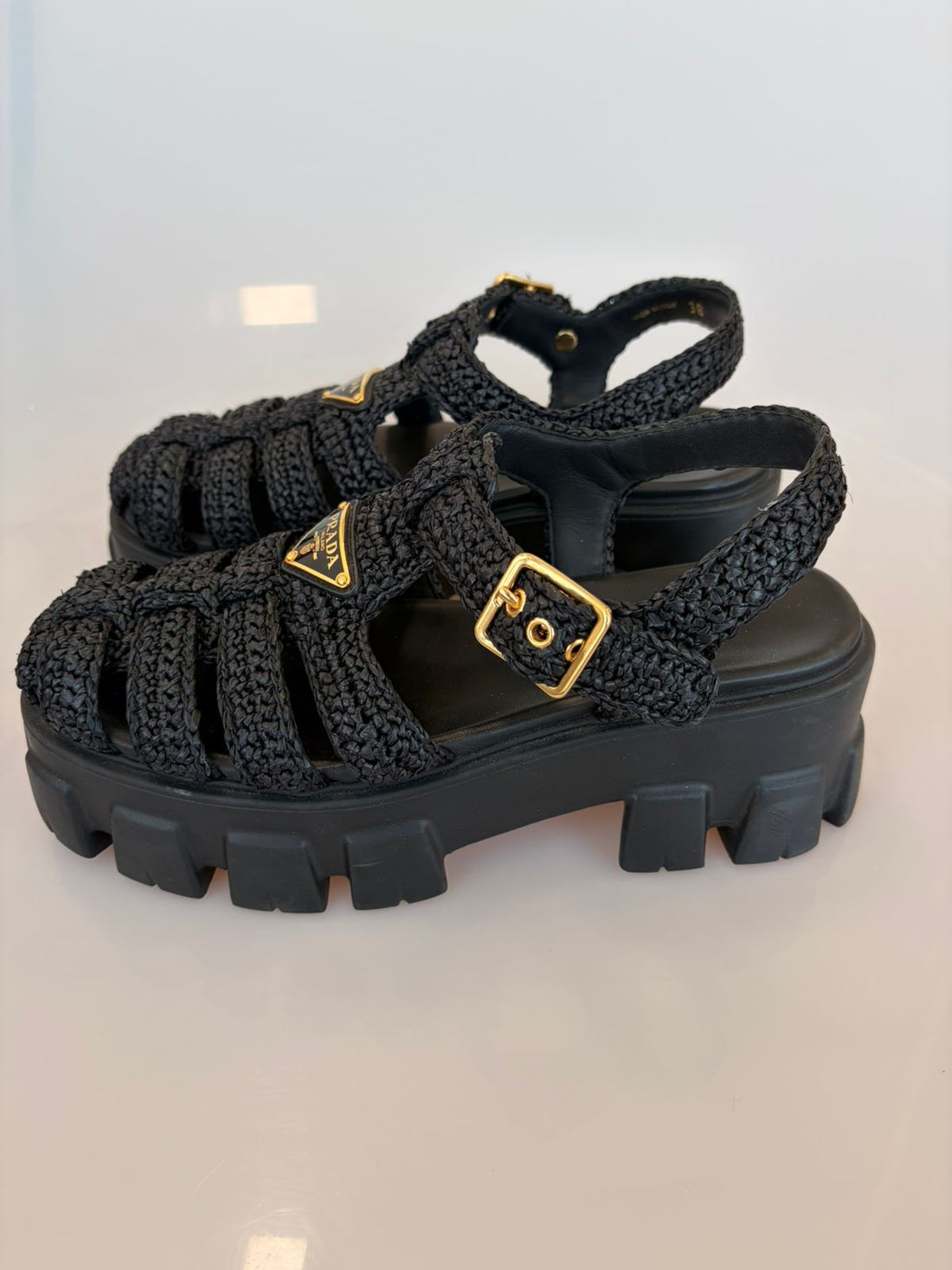 Prada Sandália Flatform de Ráfia TAM 36BR