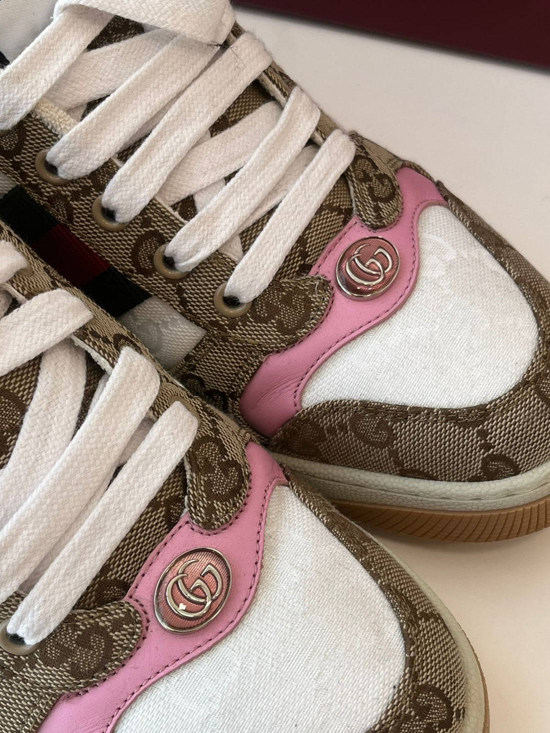 Gucci Screener GG 39EU