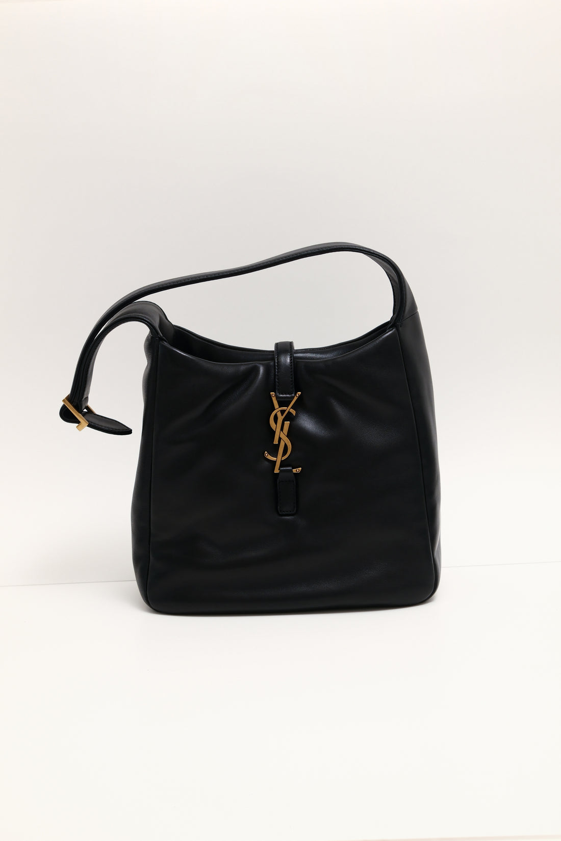 Saint Laurent Le 5 à 7 Supple