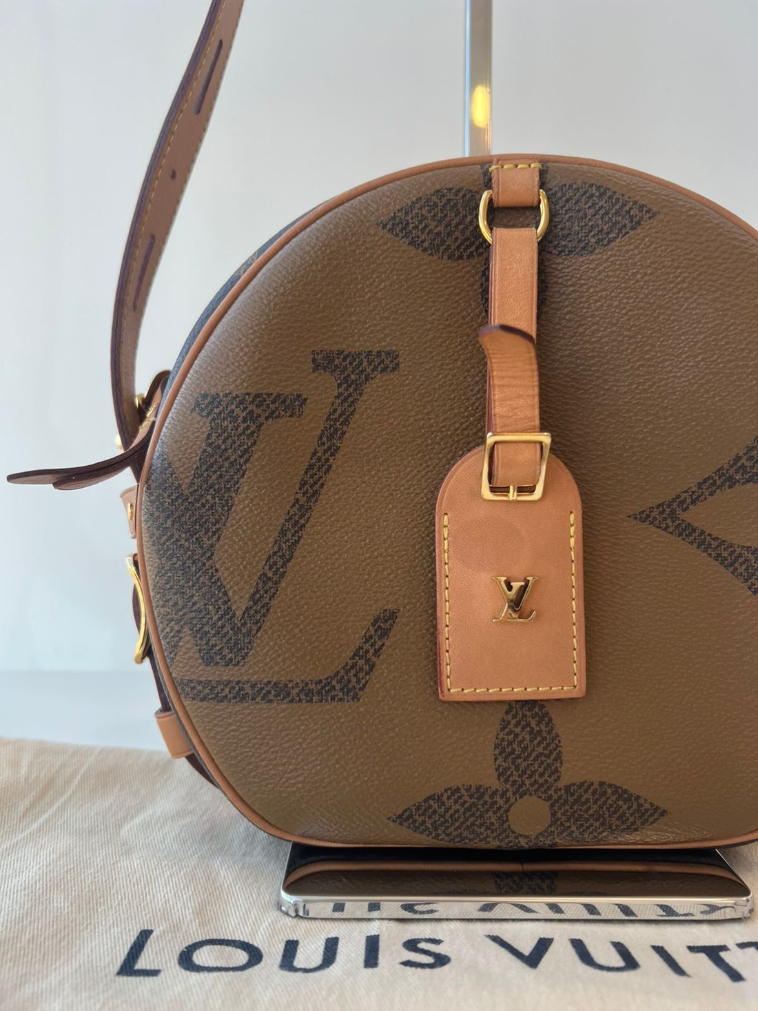 Louis Vuitton Souple Bag Reverse Monogram