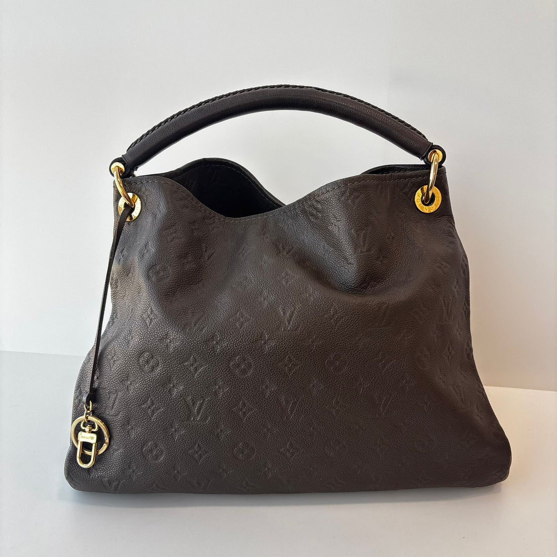 Louis Vuitton Artsy MM