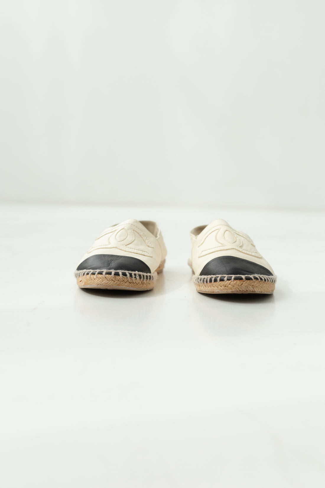 CHANEL Leather Espadrilles tam 35 BR