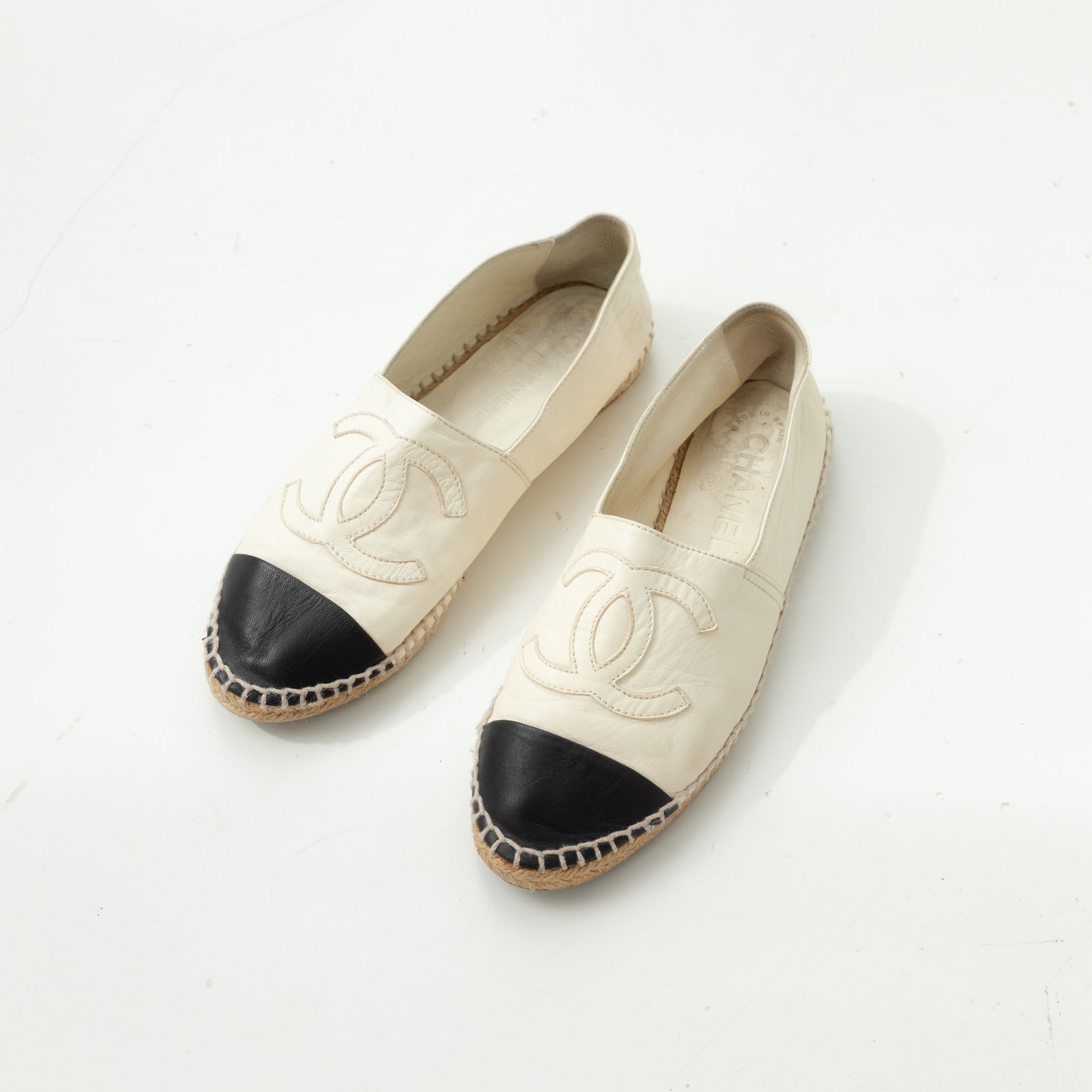 CHANEL Leather Espadrilles tam 35 BR