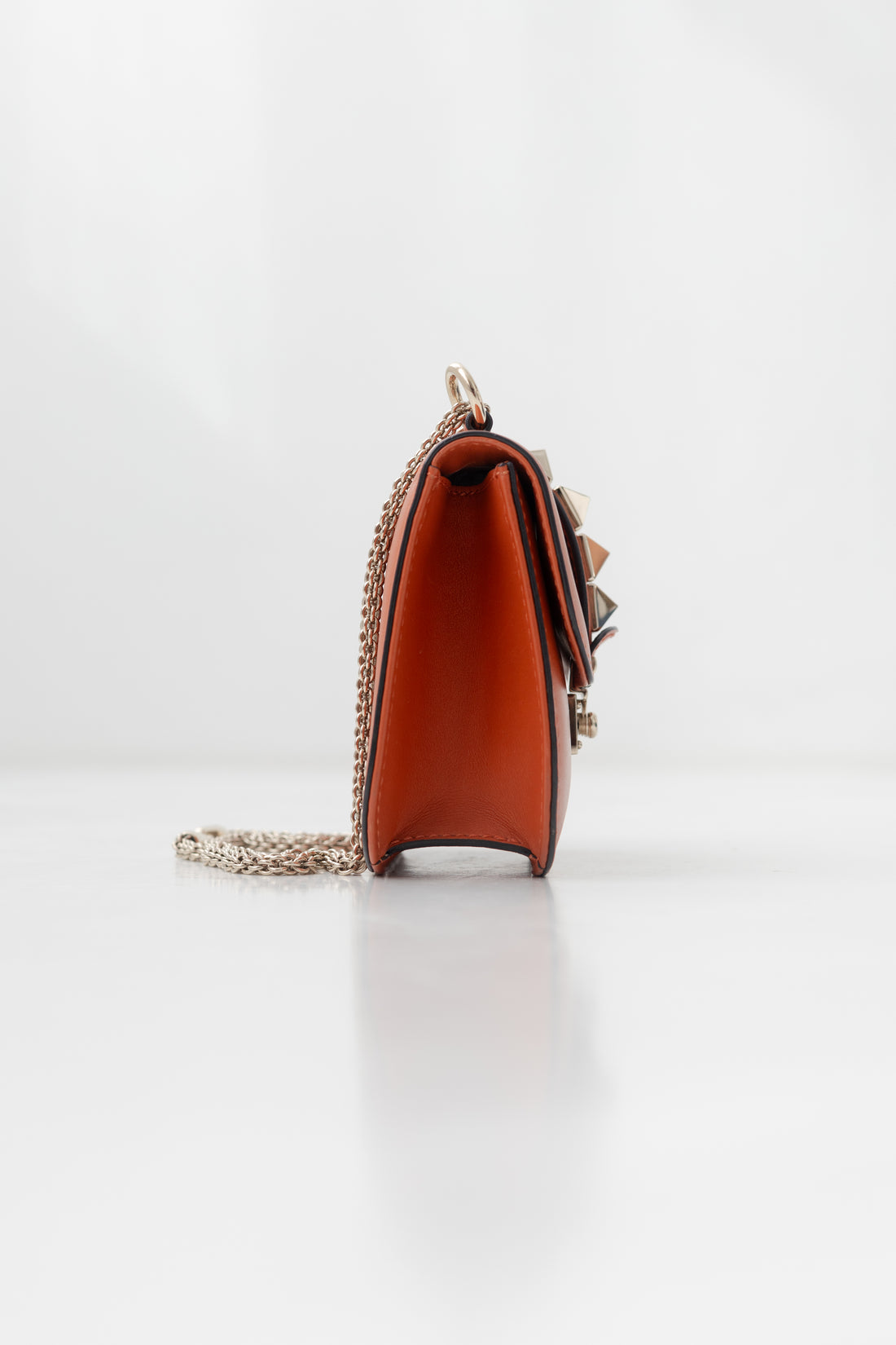 Bolsa Valentino Rockstud Glam Lock Laranja