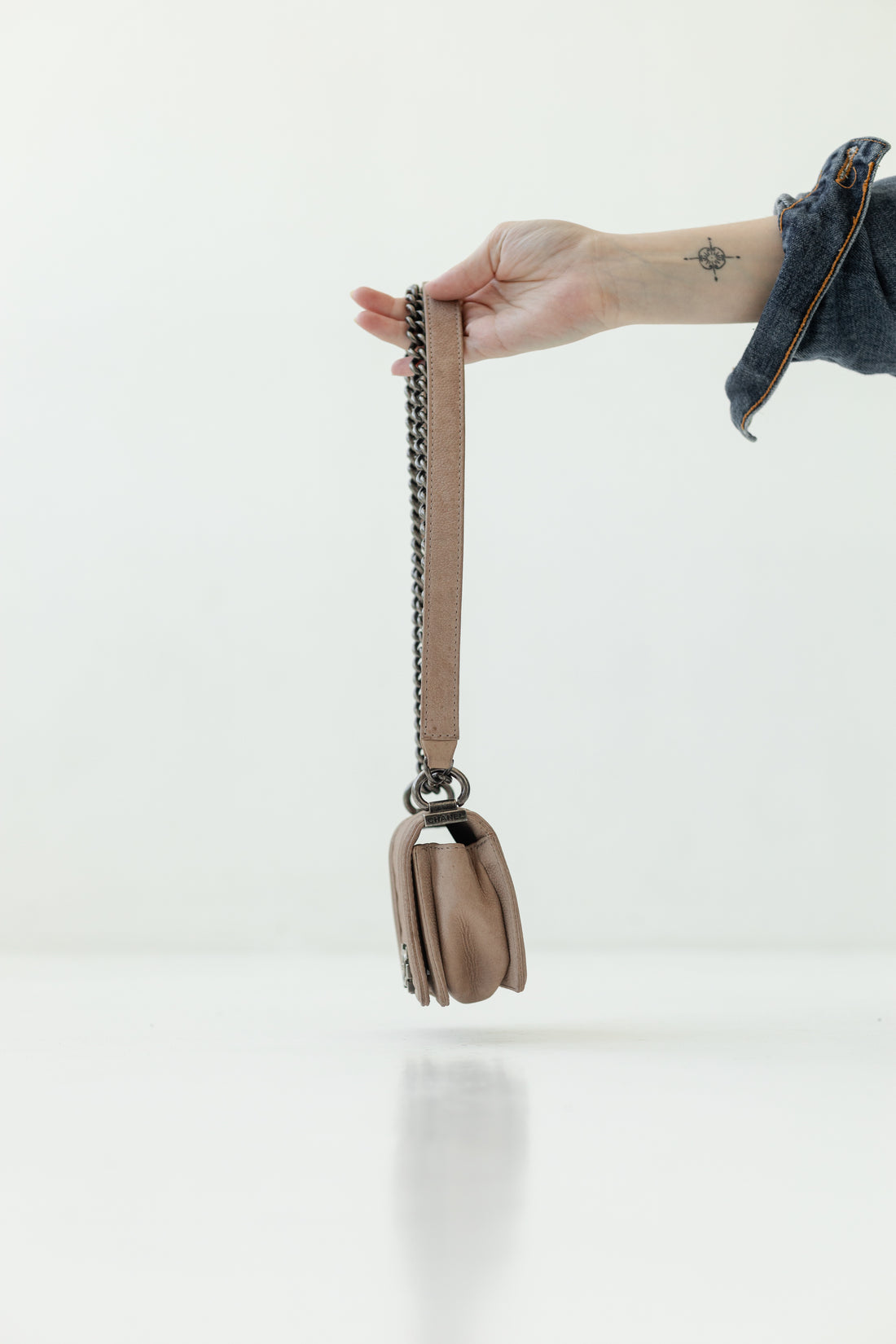 Chanel Small Boy Bag Bege