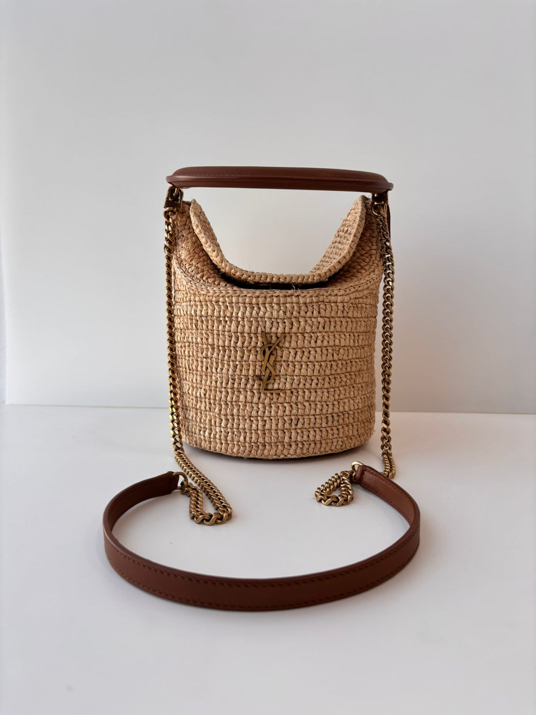 Saint Laurent Bucket Gaby em Ráfia