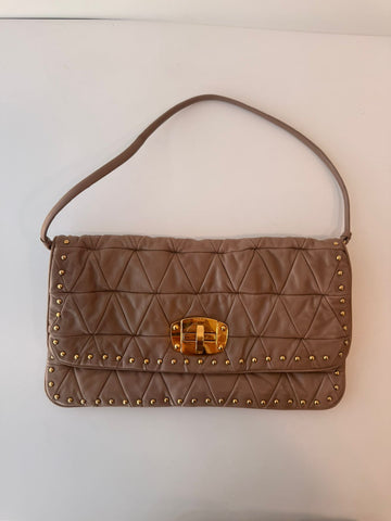 Bolsa Miu Miu Studded Matelasse Nappa Taupe